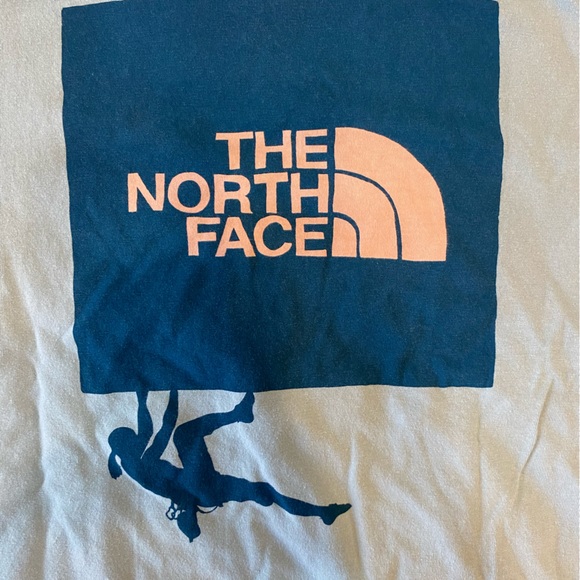 The North Face tee- rock climbing - Picture 4 of 5